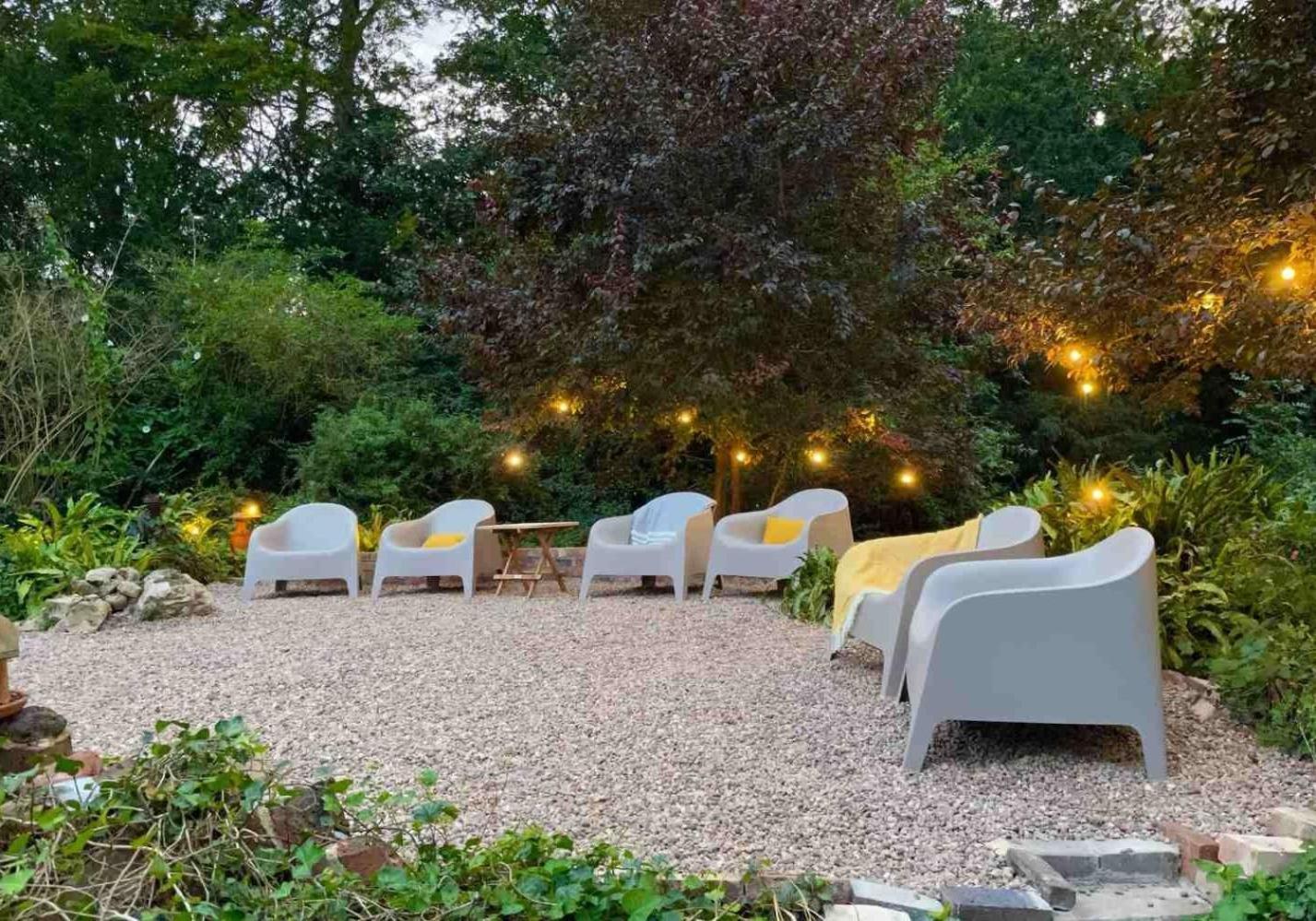 Unique & Rural Child Friendly Annexe With Large Gardens, Games & Tennis Court - Chichester Holiday Properties 외부 사진