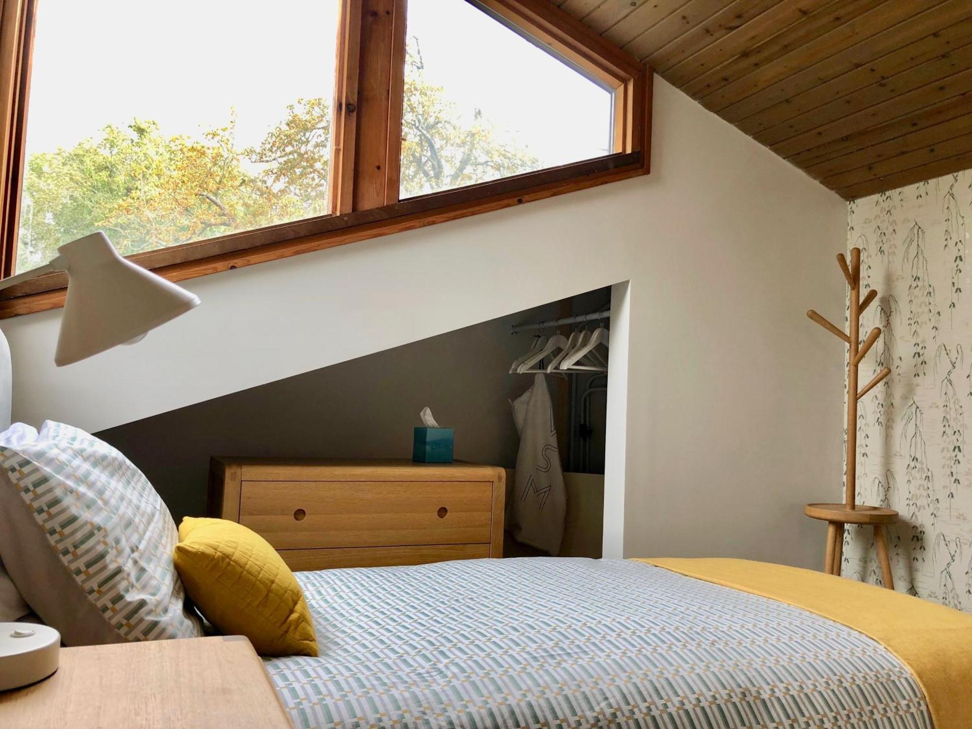 Unique & Rural Child Friendly Annexe With Large Gardens, Games & Tennis Court - Chichester Holiday Properties 외부 사진