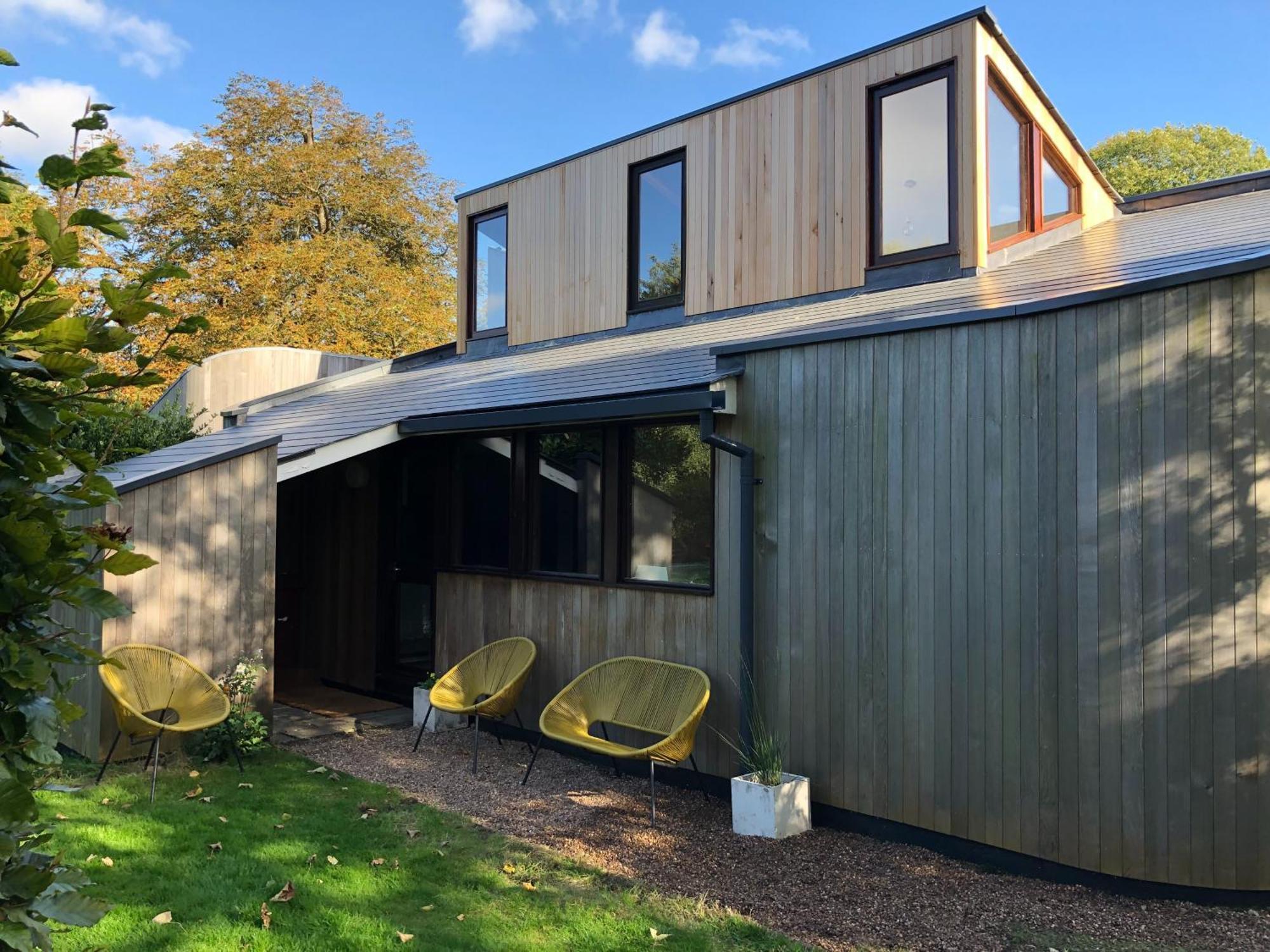 Unique & Rural Child Friendly Annexe With Large Gardens, Games & Tennis Court - Chichester Holiday Properties 외부 사진