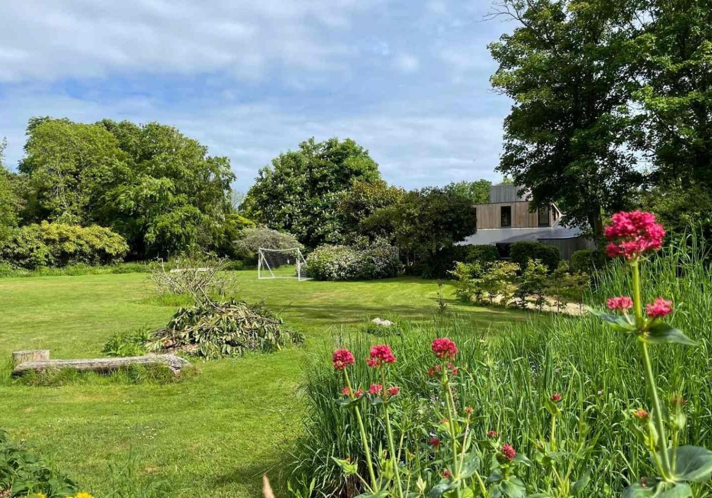 Unique & Rural Child Friendly Annexe With Large Gardens, Games & Tennis Court - Chichester Holiday Properties 외부 사진